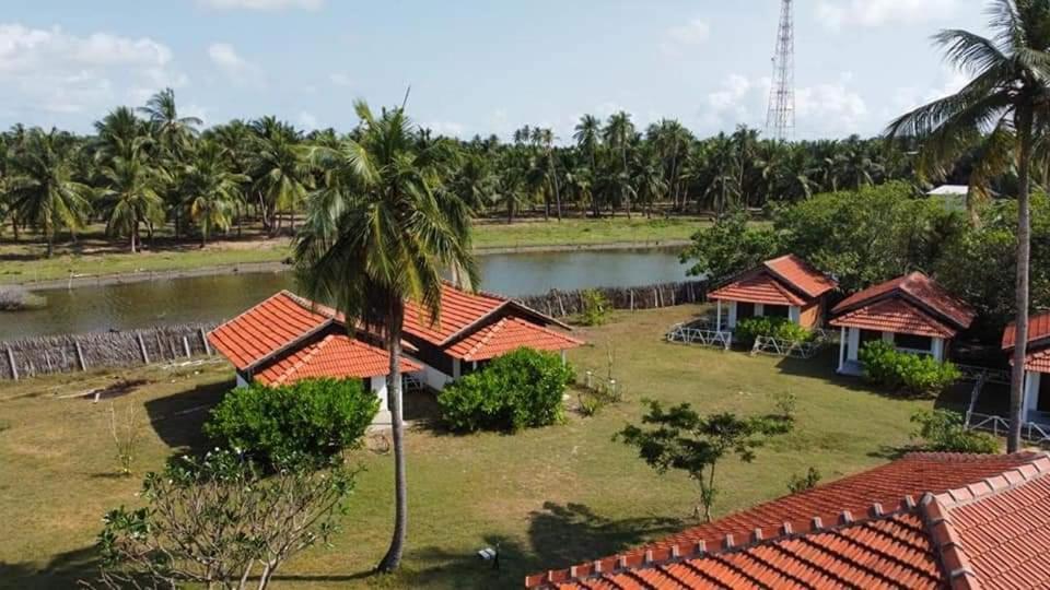 Windy Beach Cabanas Kalpitiya Exterior photo